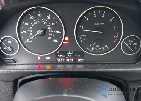 2018 BMW 320I из США, поврежденный, VIN WBA8A9C51JAH12024